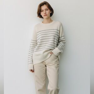 GAP Cream crewneck sweater